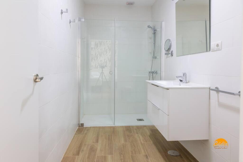 Mar De La Vina - Free Parking By Time Apartment Cadiz