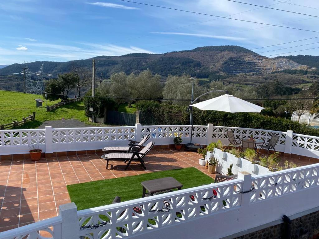 Apartment Bilbo Near Atico Rural Con Terraza Basauri