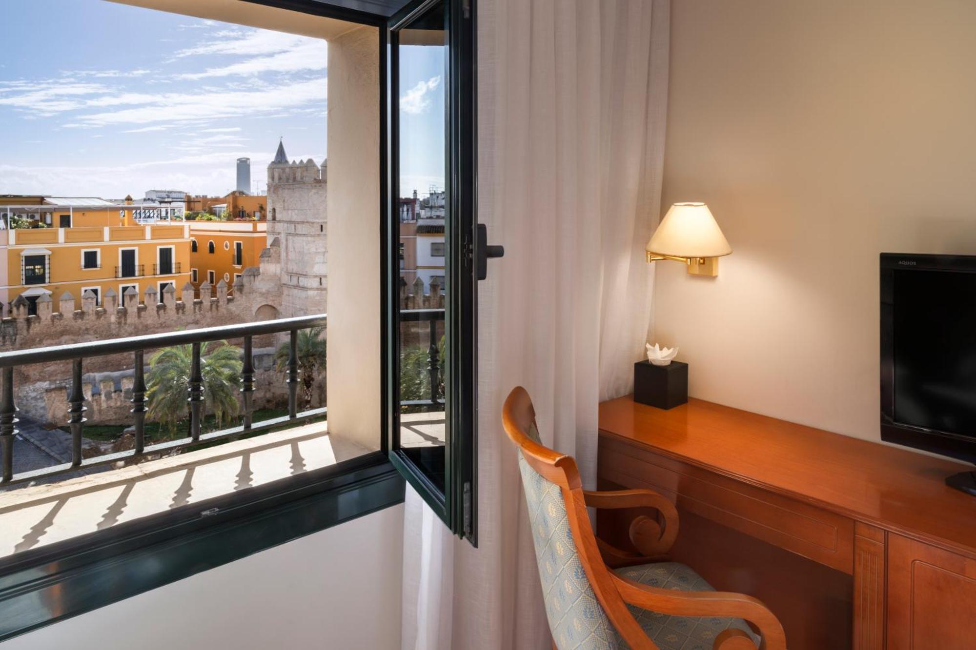 Macarena Hotel
