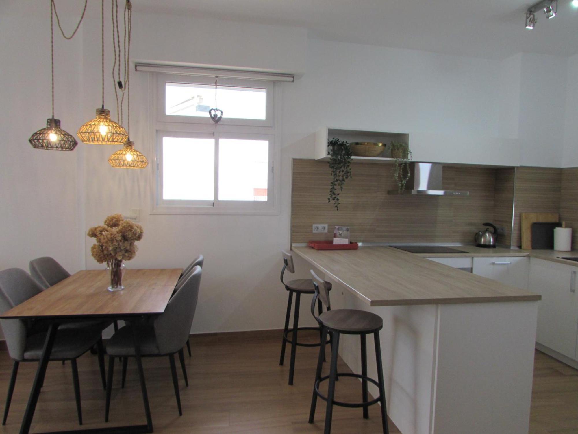 Puerta De Oriente Apartment *