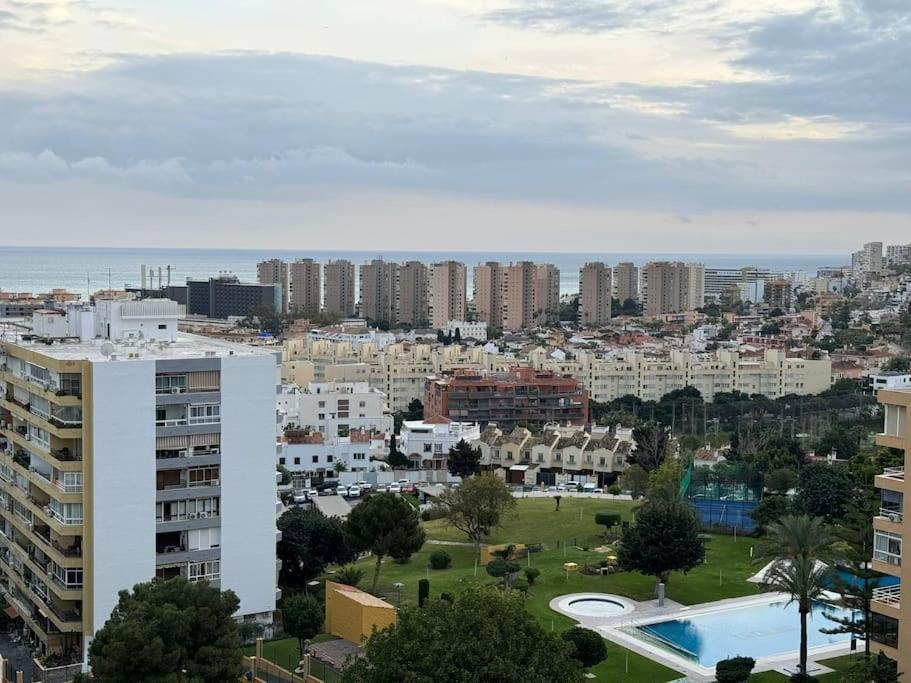Acogedor Con Vistas Al Mar Y Montana Torremolinos