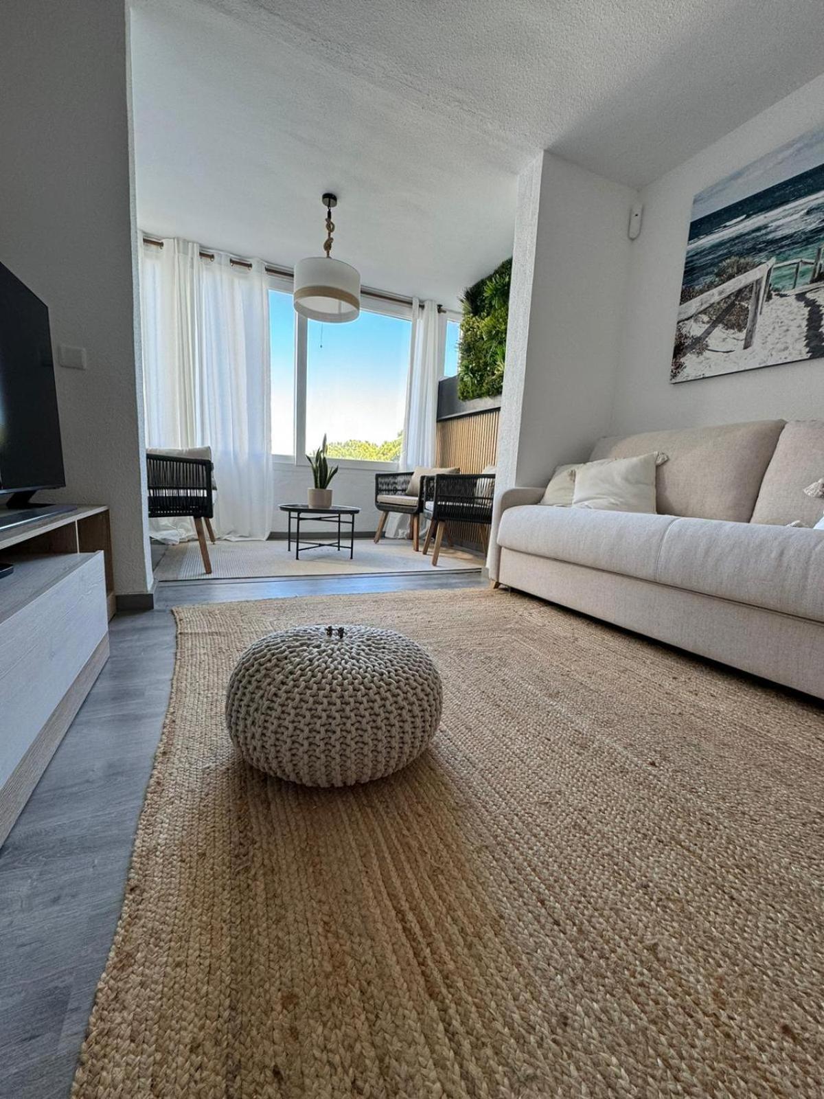 Stylish Seaview Apartamento *