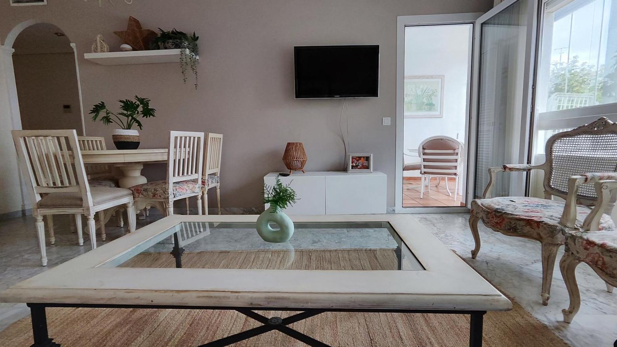 Playa Rocio Calm Beachfront Apartment- 2bdr Apartamento