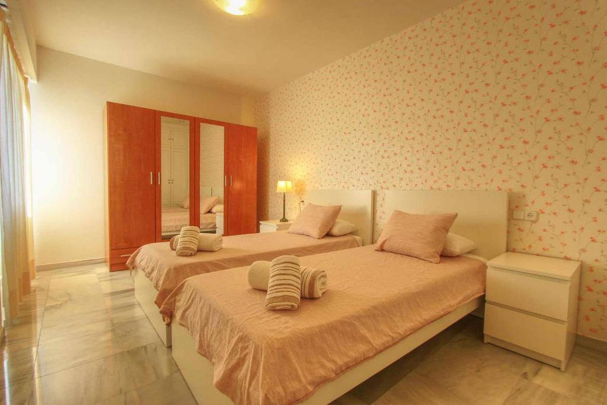 1149 Unique Beachfront Penthouse Center 400m2 Marbella