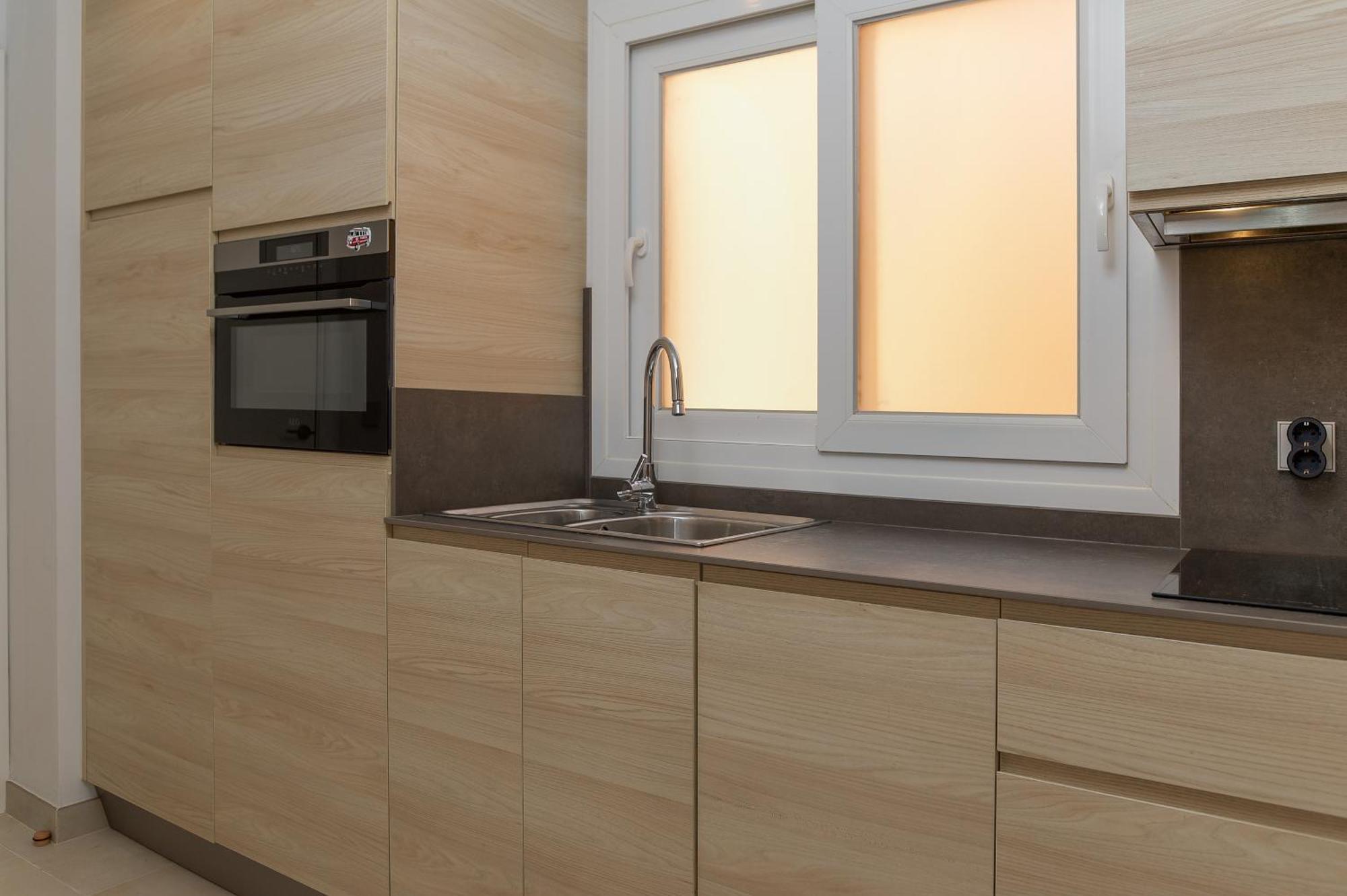 Deja Blue - Rent Modern Penthouse Apartment