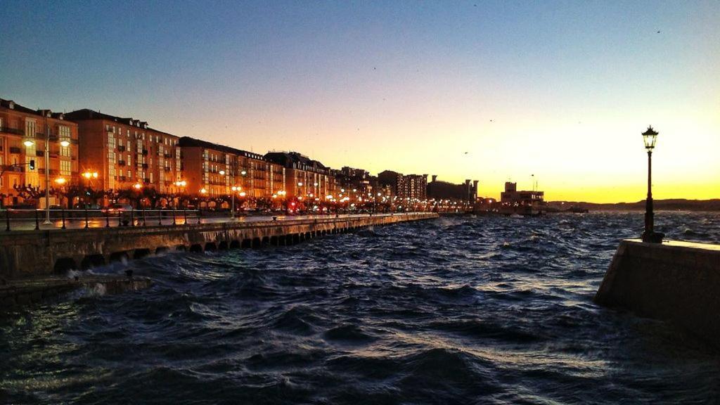 A Estrenar Junto Al Sardinero *