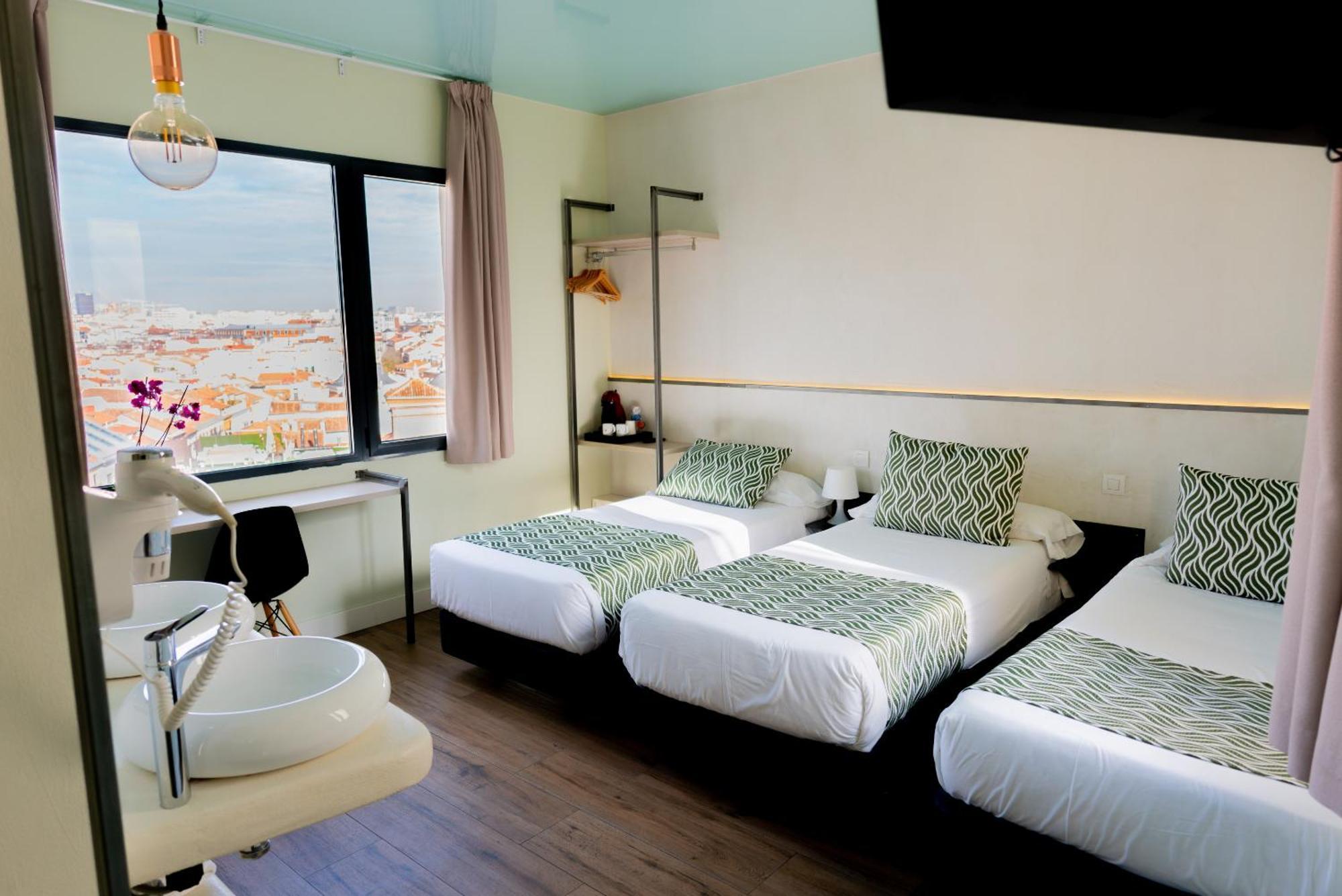 Charlotte-gran Via Hostel Madrid