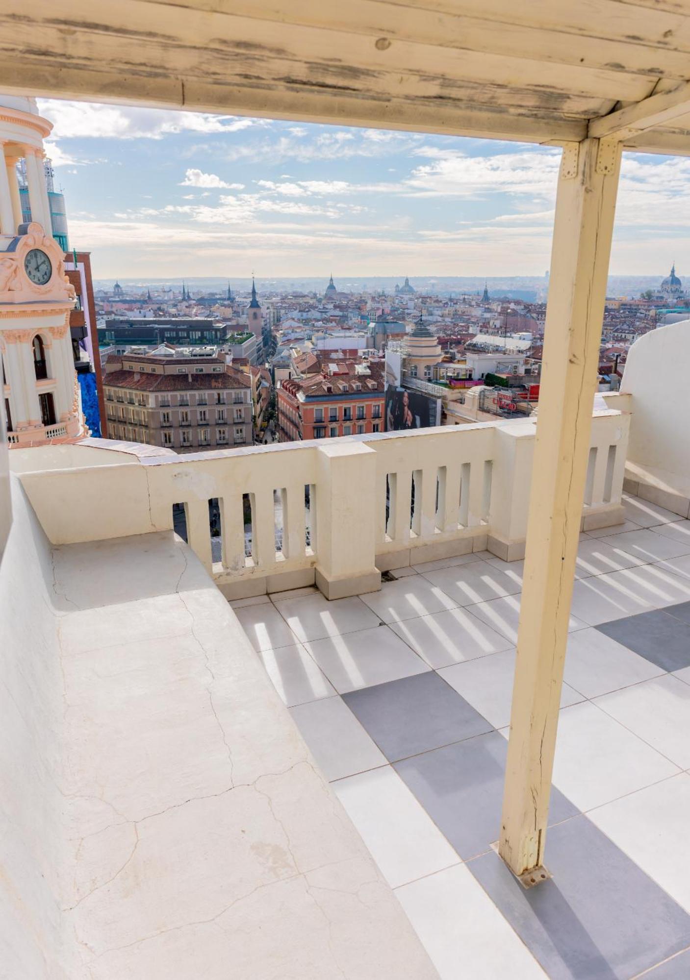 Charlotte-gran Via Hostel