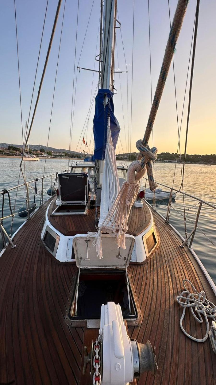 Sailboat Barcelona Hotel en barco