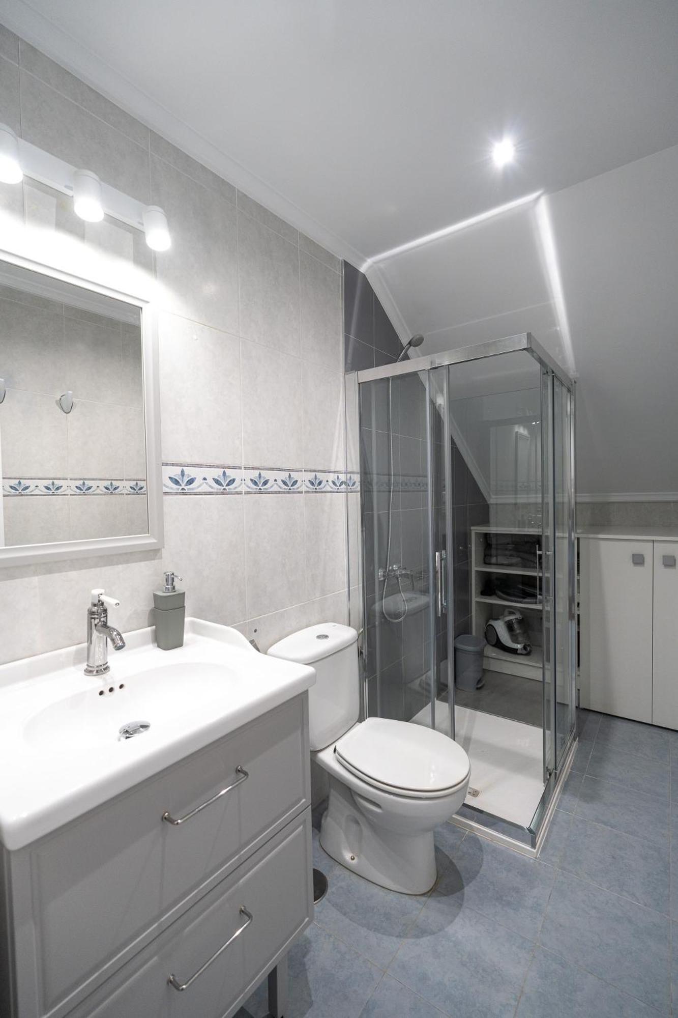 Ideal Parejas A 5 Minutos De Santander Con Plaza De Garaje Apartamento *
