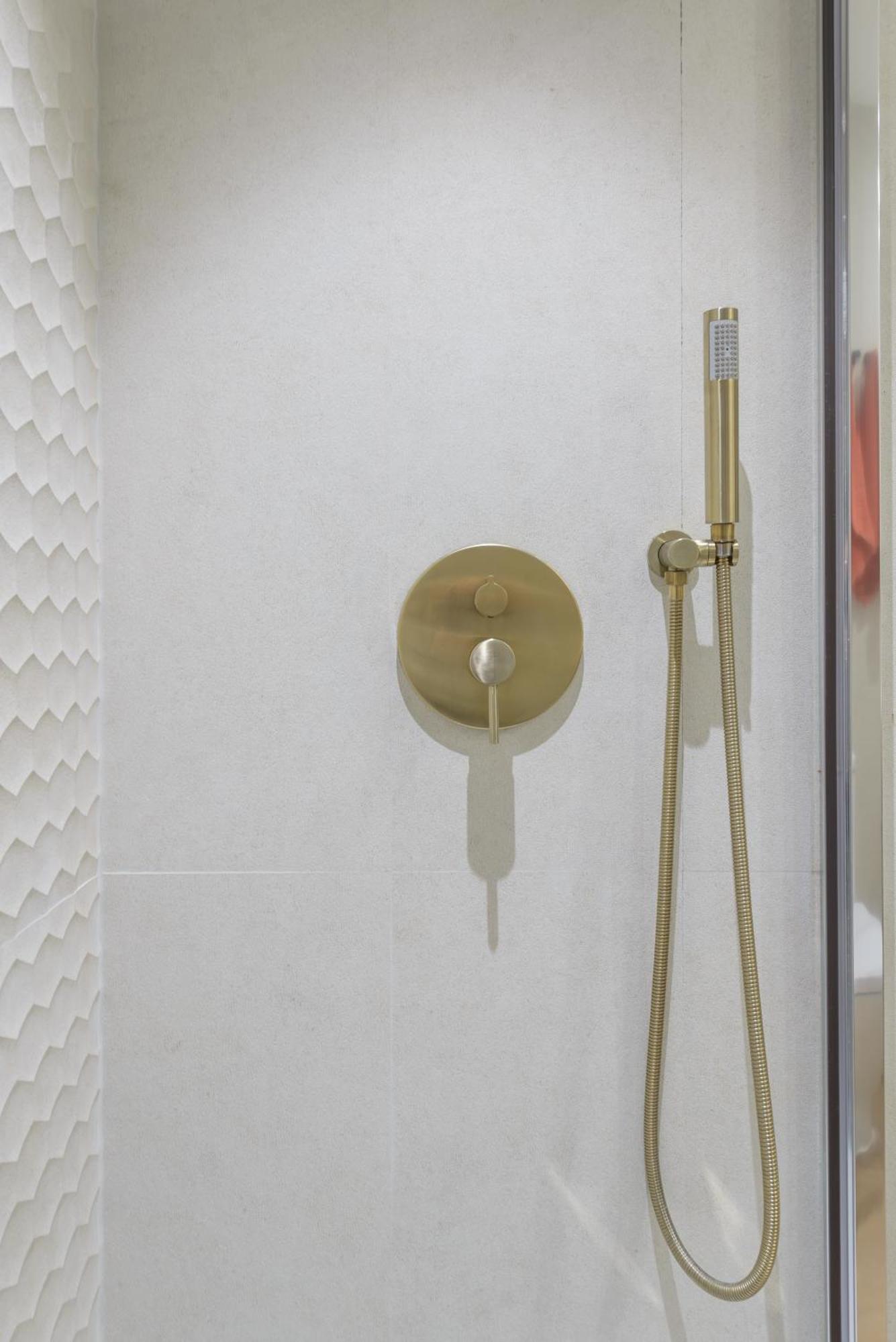 Apartment Gran Via New 2br 1bth Elevator Madrid