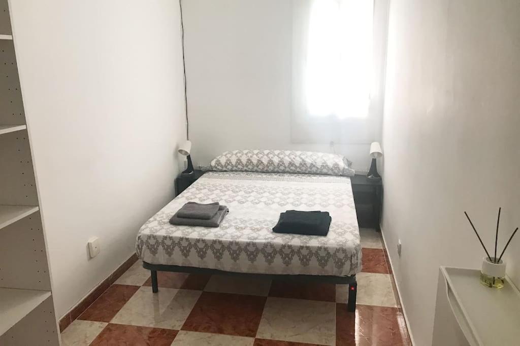 Piso Fresco Y Luminoso En Apartamento *