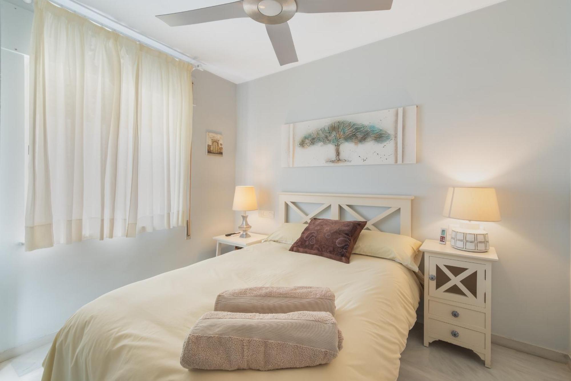Amplio Y Luminoso De 2 Cerca De La Plaza Del Caballo, Apartamento