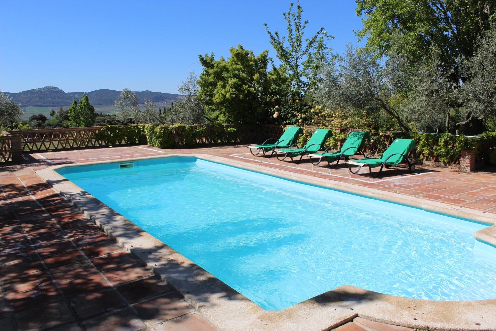 Villa Picachos 10 *