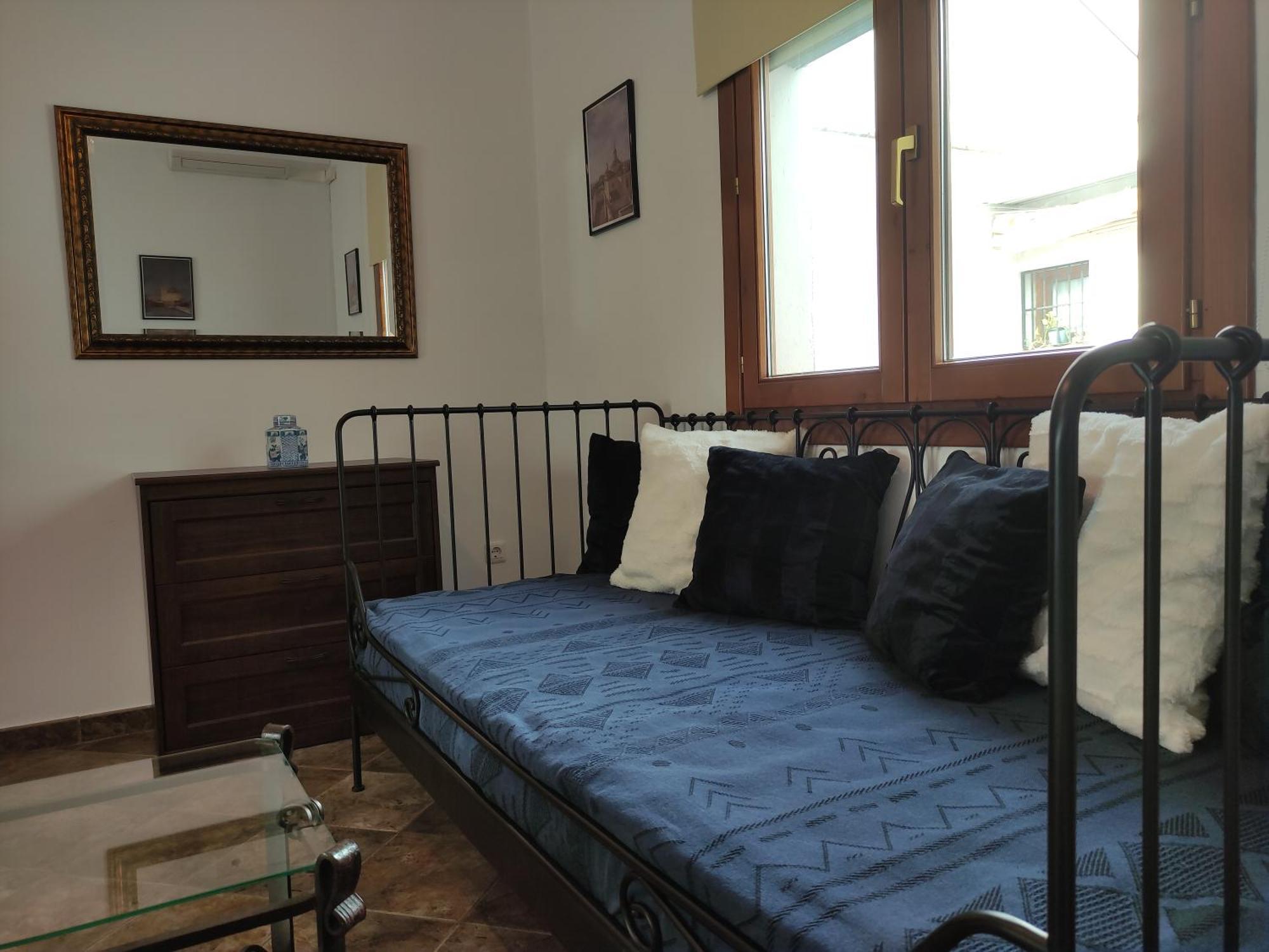 Apartamento Entretorres. Casa-dúplex En Centro Histórico.