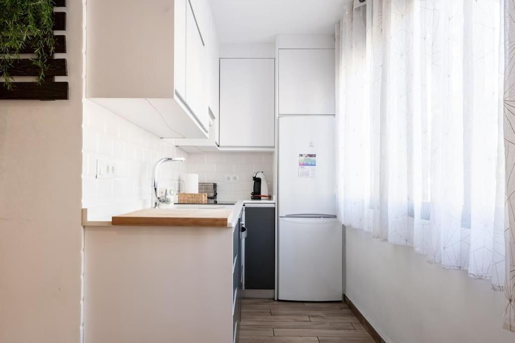 Apartamento Bonito Piso Cerca De La Playa Con Parking Privado Almuñécar