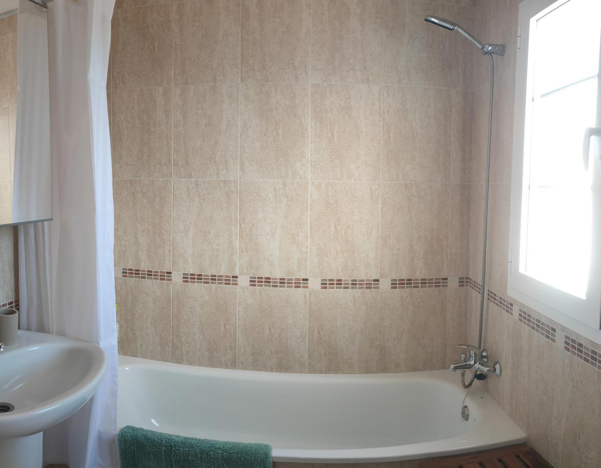 Penthouse With Hot Tub And Air Conditioning Offering Breathtaking Panoramic Mountain And Sea Views Apartamento *