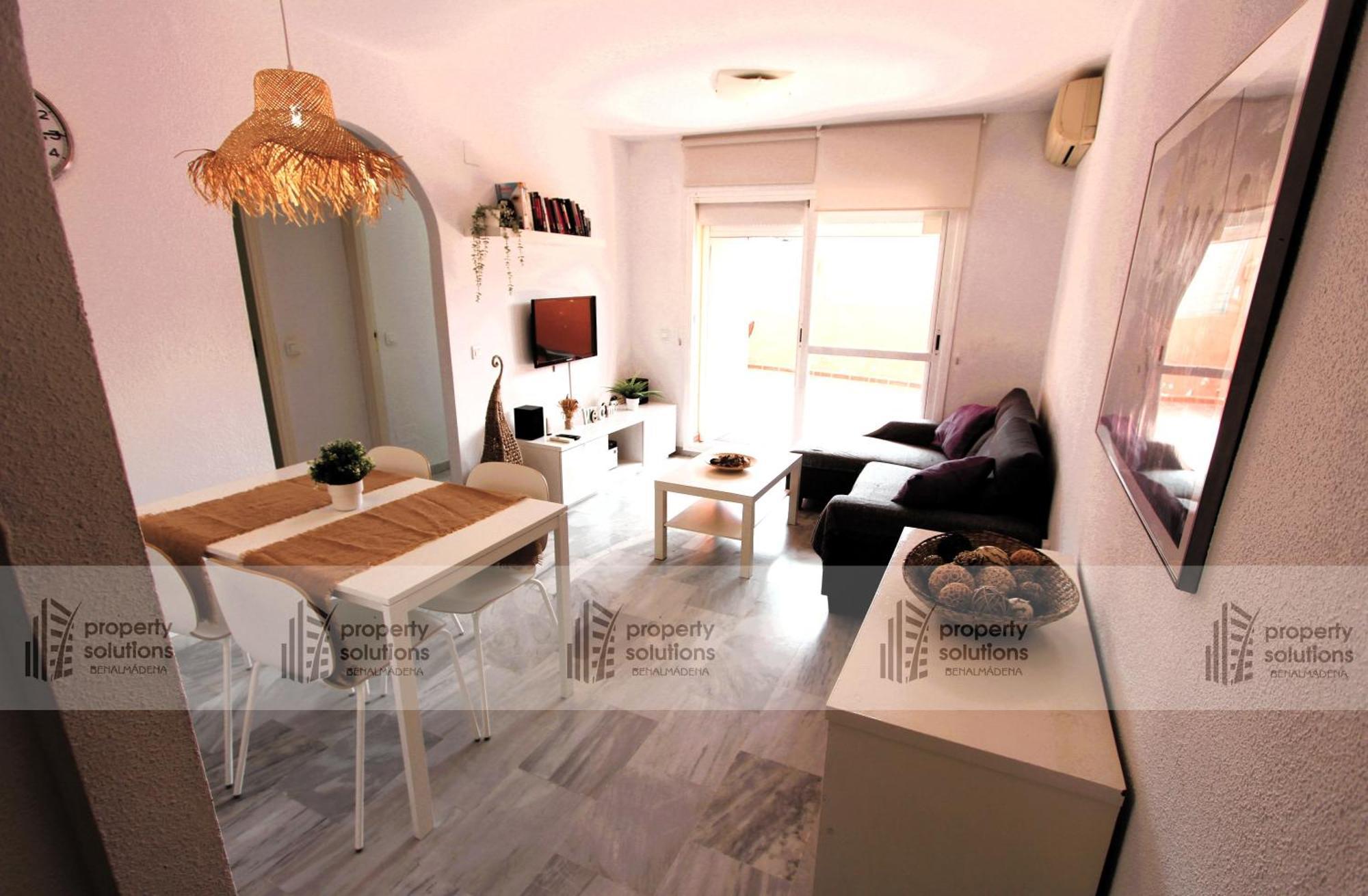 Apartamento - A 600m De La Playa De La Carihuela - Terraza Soleada - Piscina - Parking Gratis *