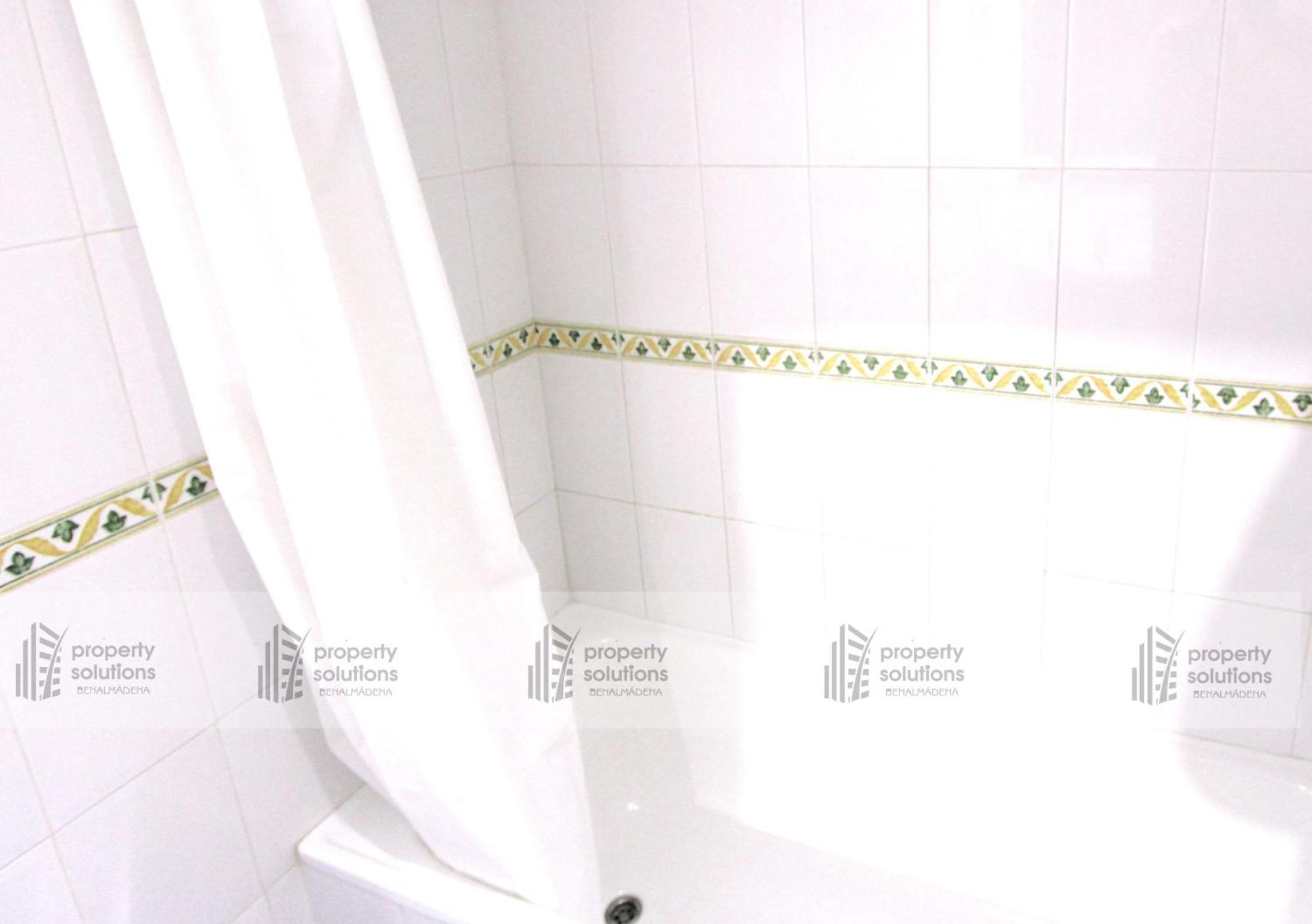 - A 600m De La Playa De La Carihuela - Terraza Soleada - Piscina - Parking Gratis Apartamento