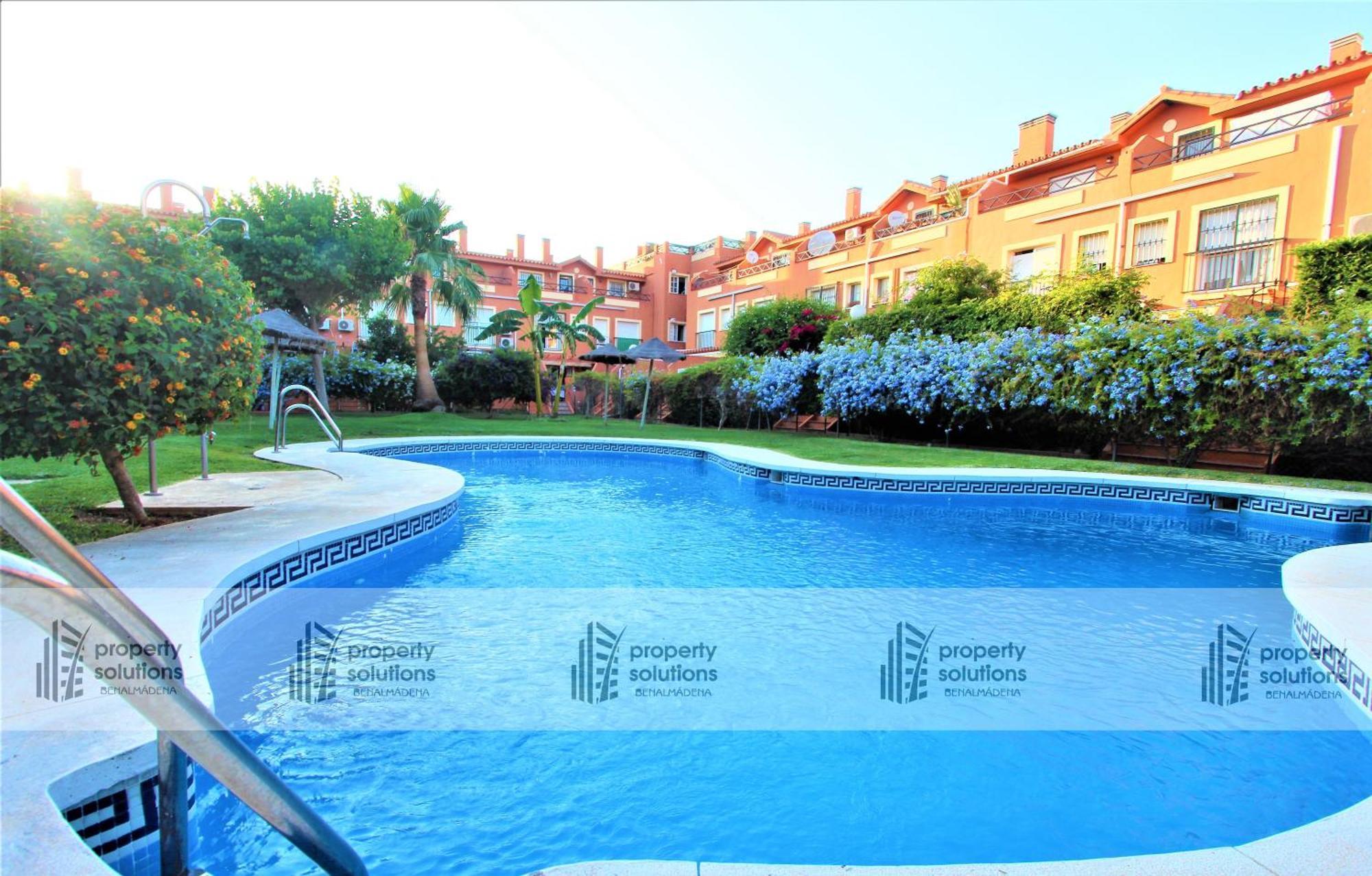 Apartamento - A 600m De La Playa De La Carihuela - Terraza Soleada - Piscina - Parking Gratis