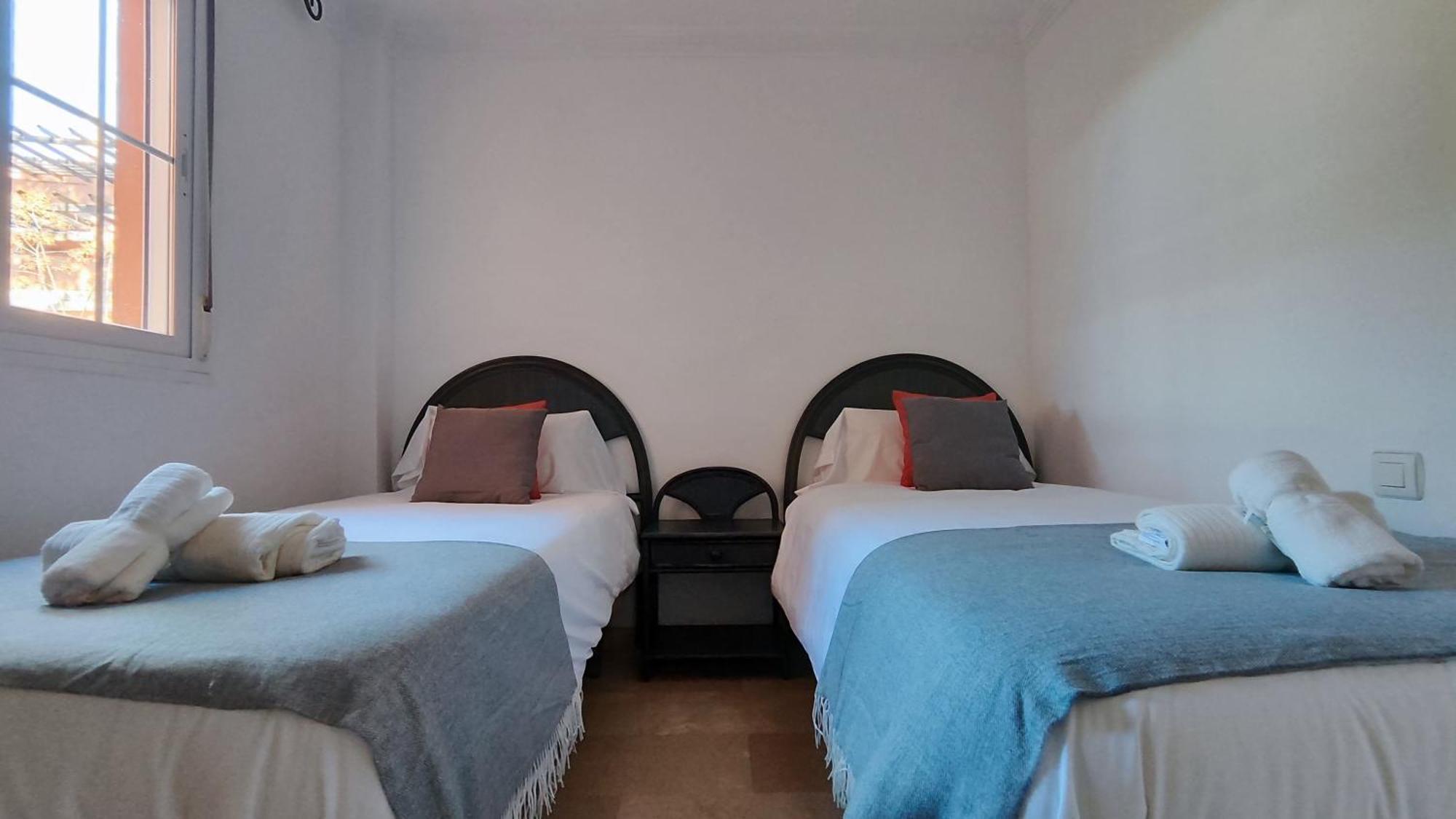 Pinogolf Elviria With Free Parking, Wifi, Pool And Large Terrace