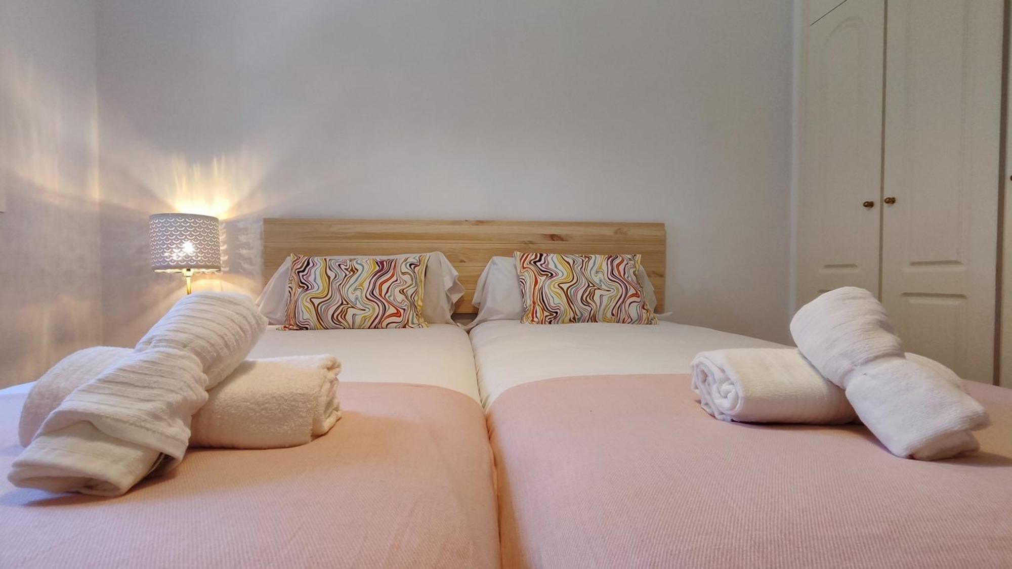 Apartamento Pinogolf Elviria With Free Parking, Wifi, Pool And Large Terrace Marbella