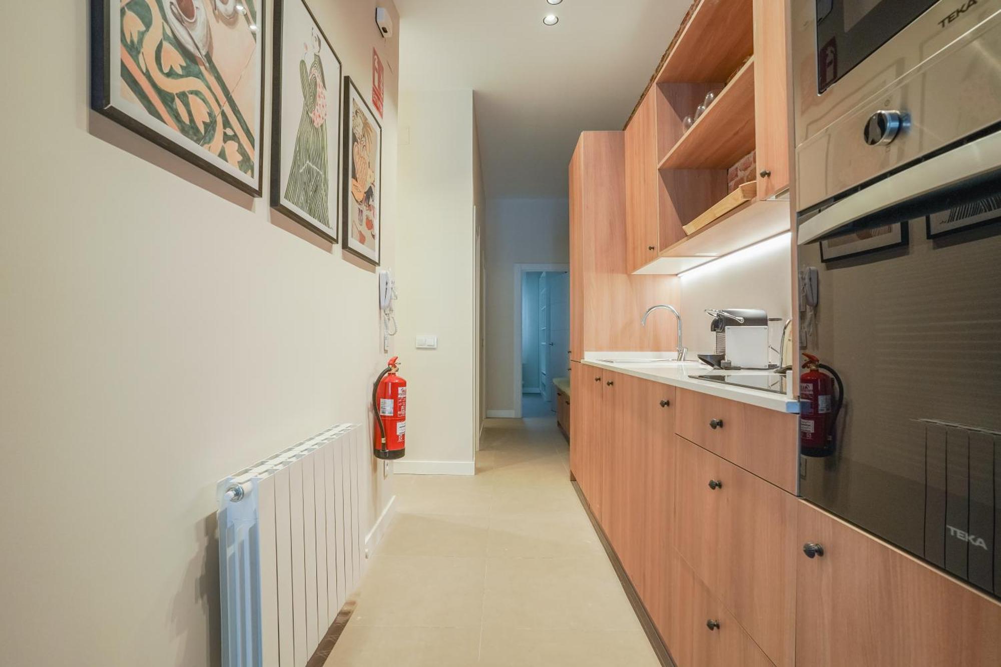 Modern Apartment-2bedrooms 1bath-cuatro Caminos Apartment *