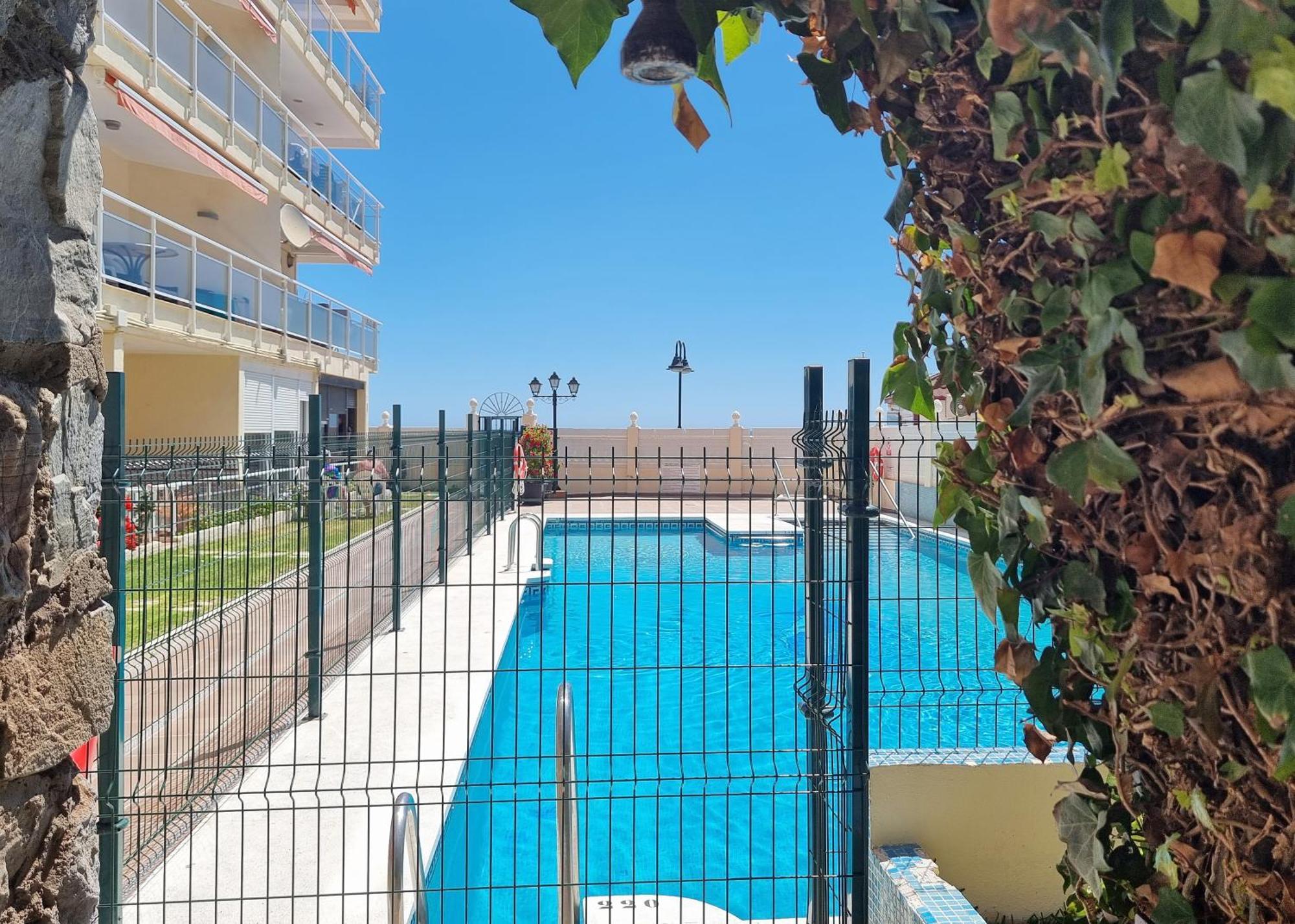 Apartamento Tinoko In La Carihuela *