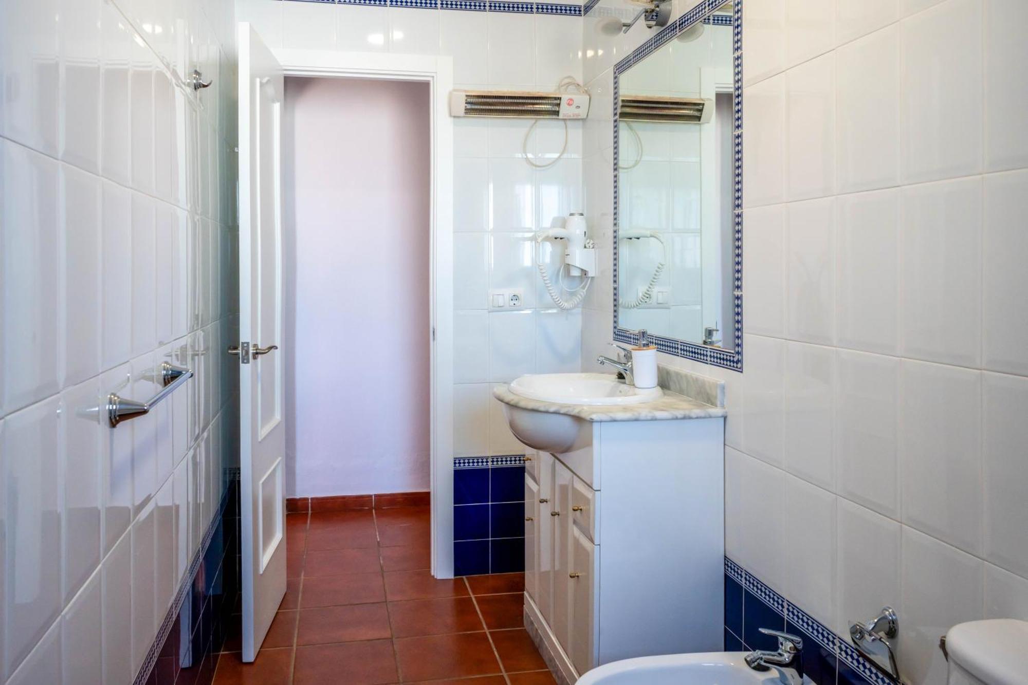 Pericon Apartment *