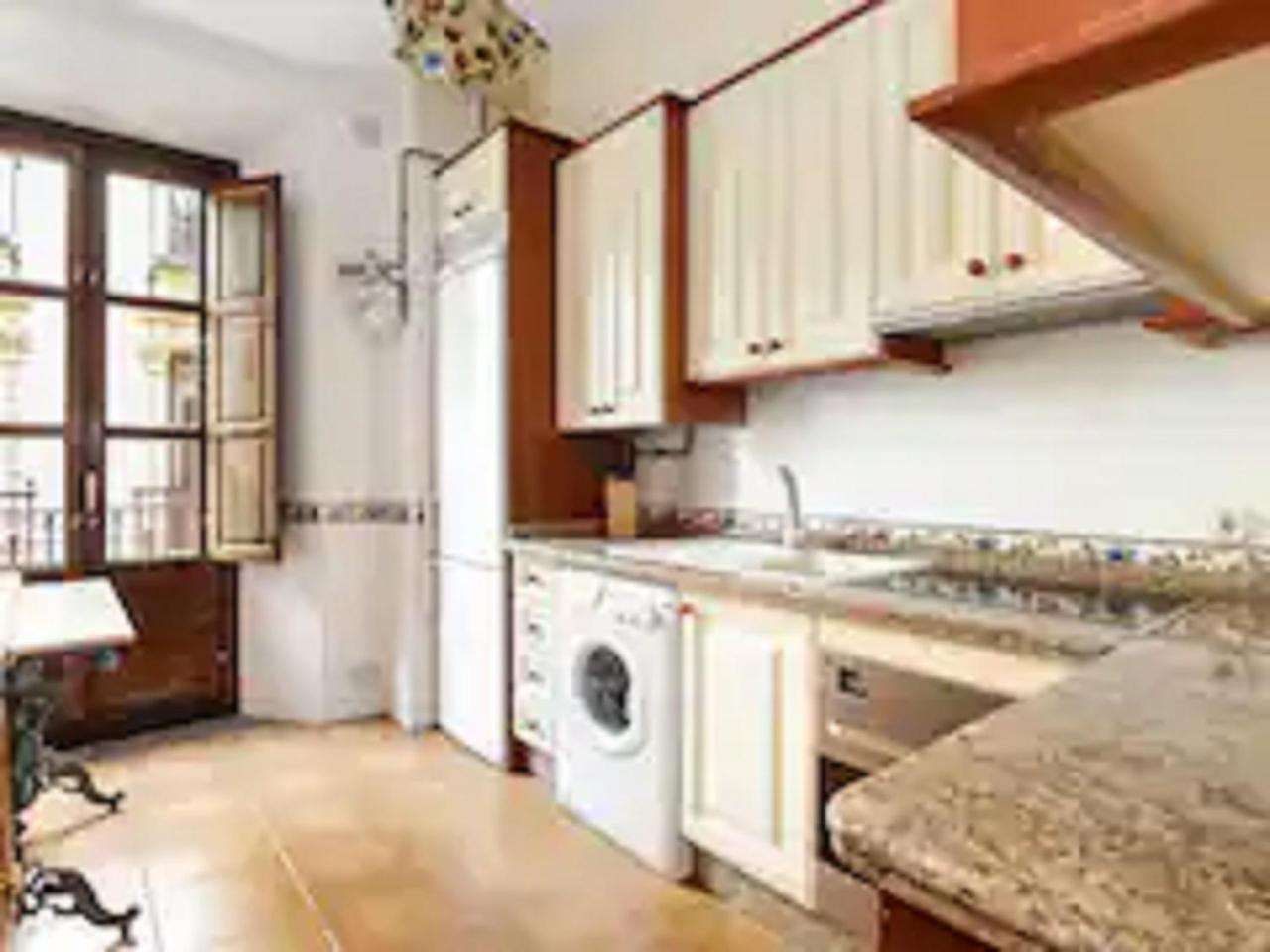Gran Via 1 Apartment *