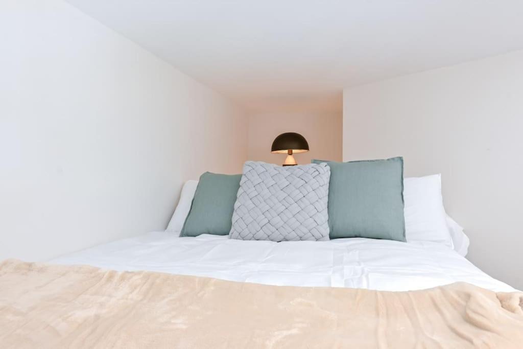 For Centrico Y Luminoso Estudio Temporal Duplex En Etd3 Apartment *