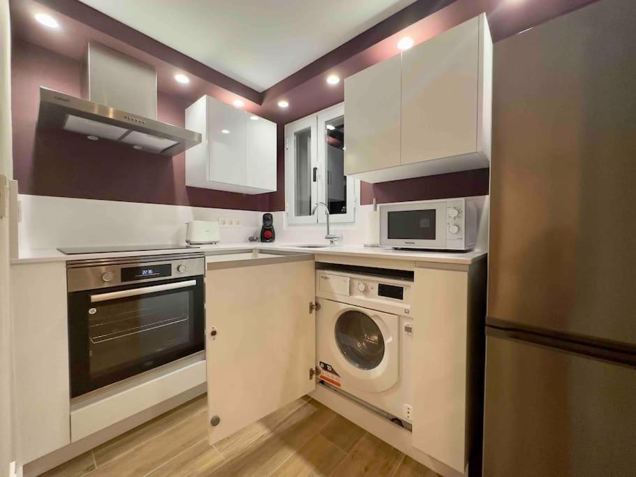 Anaya, 3º Piso, A Estrenar En Pleno Centro De Apartment *