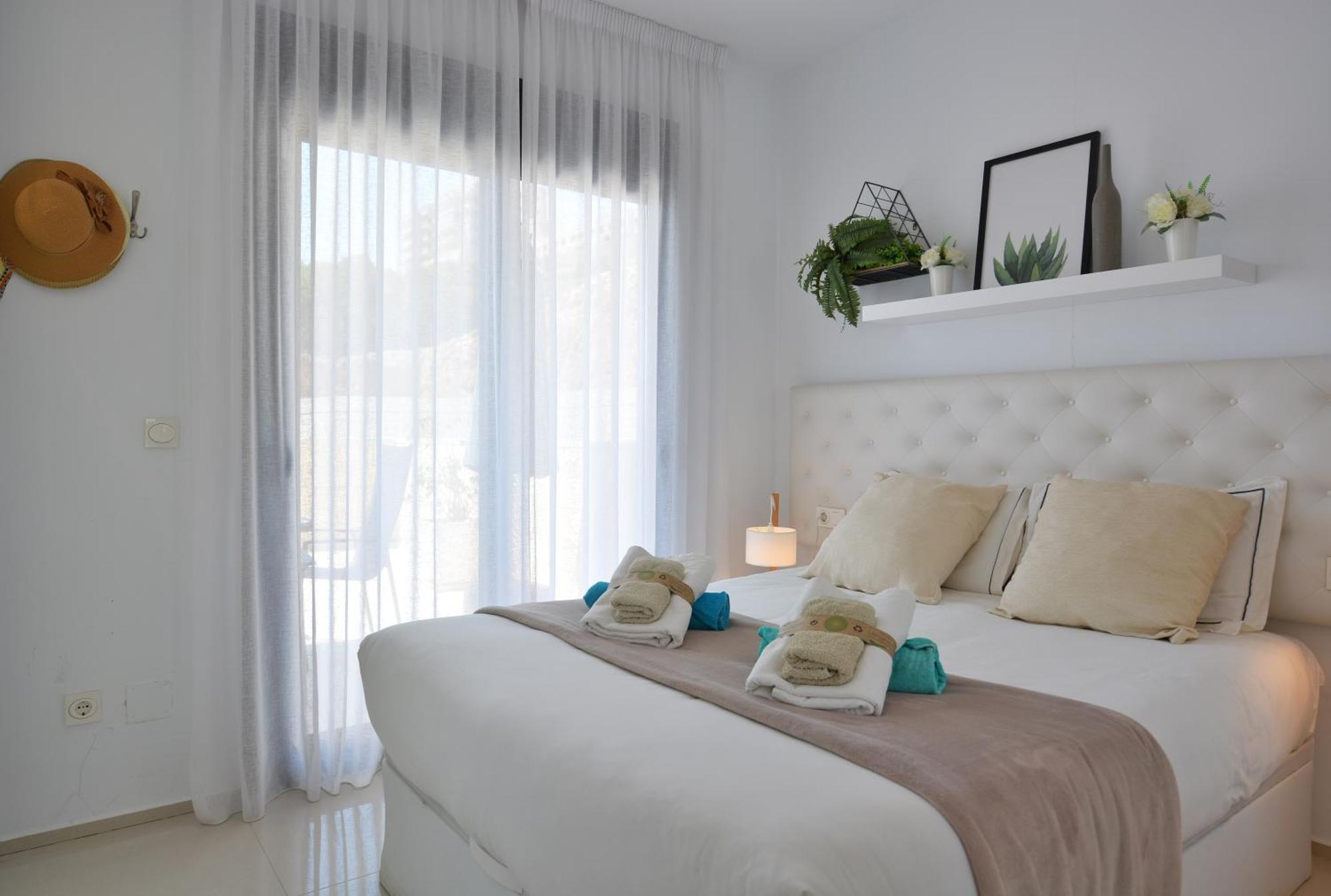 Apartment Beachfront Luxury By Nras