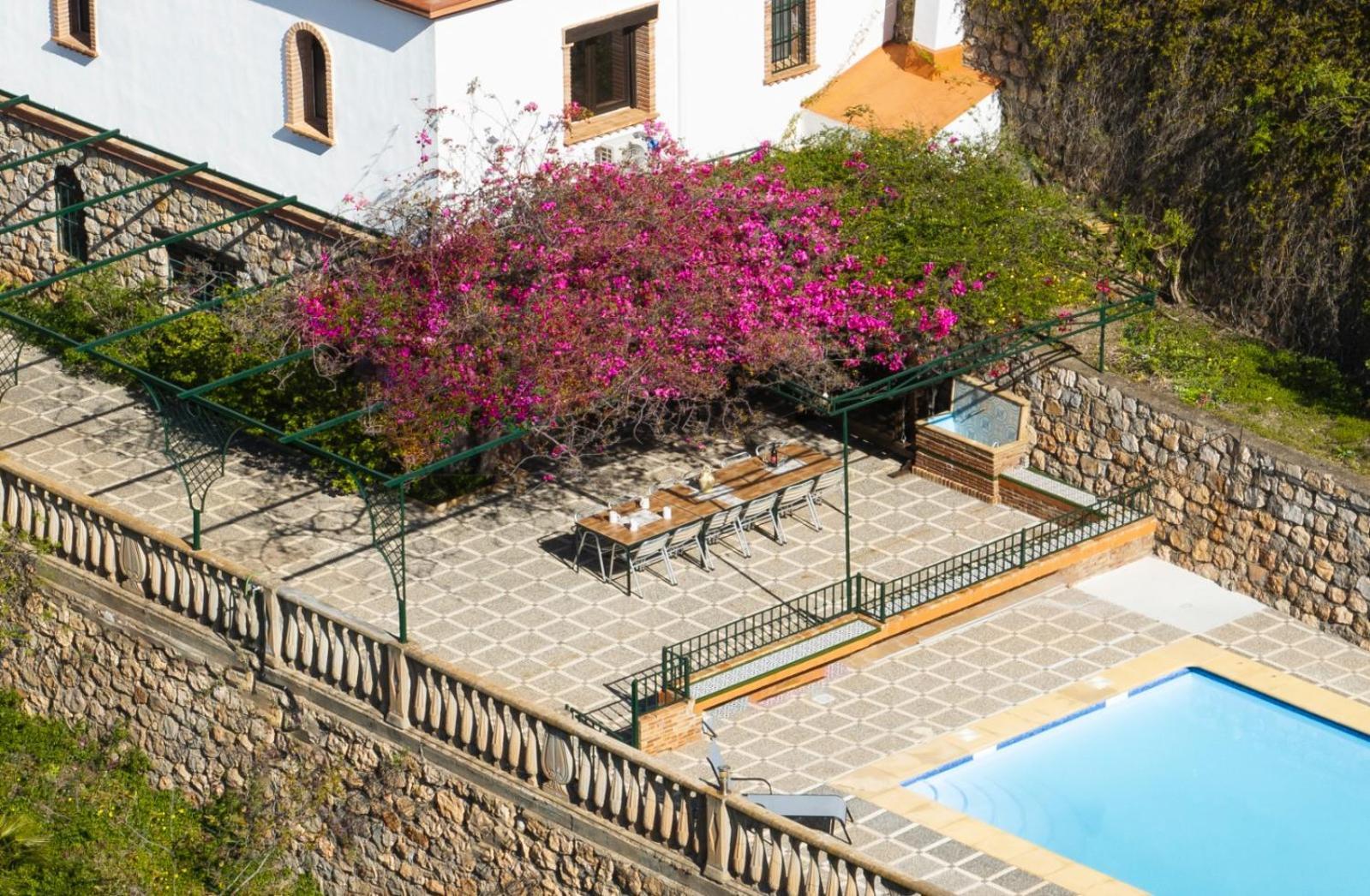 Breathtaking Velez Viewpoint Villa