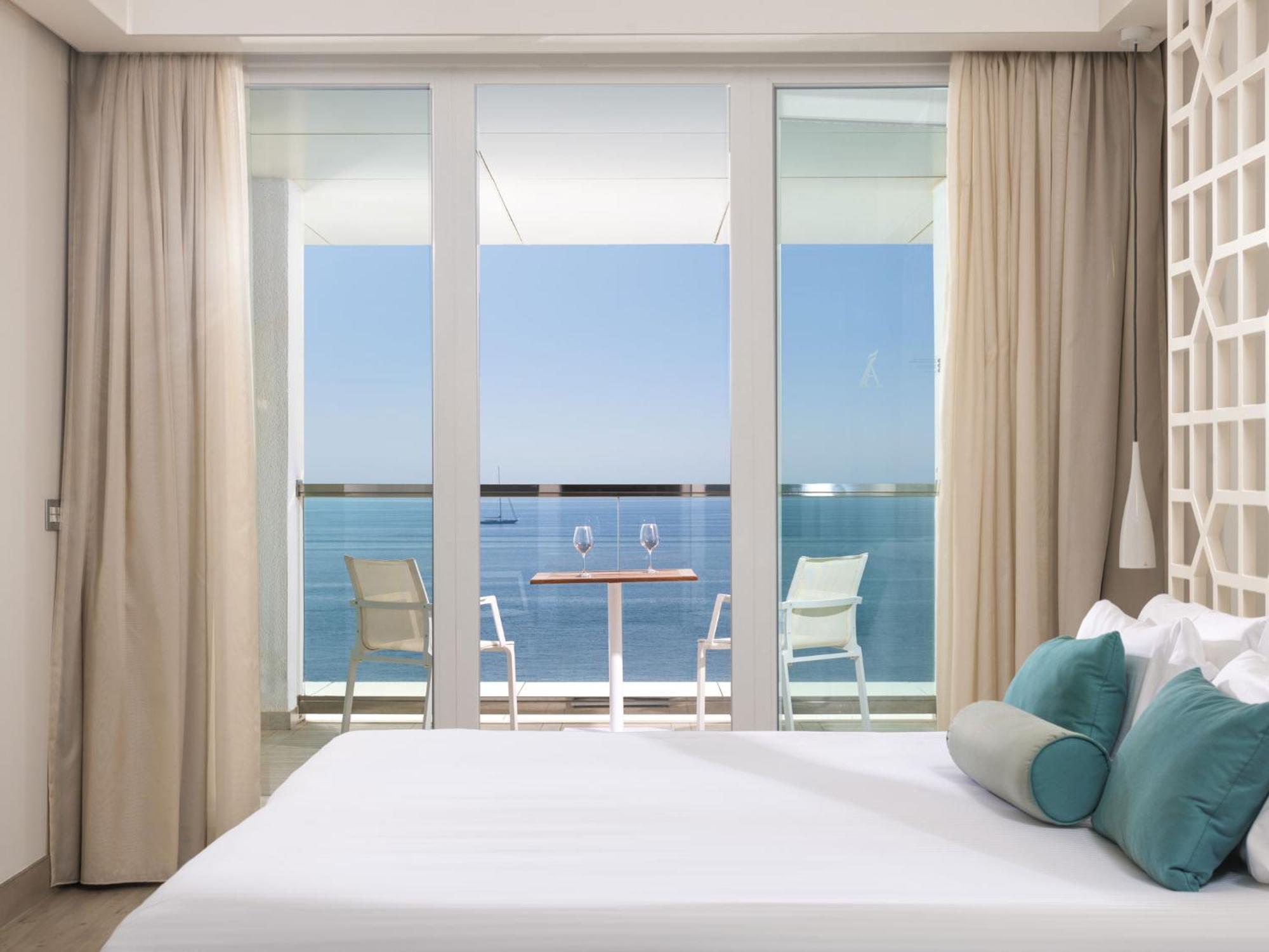 Amare - Adults Only Recommended 4*