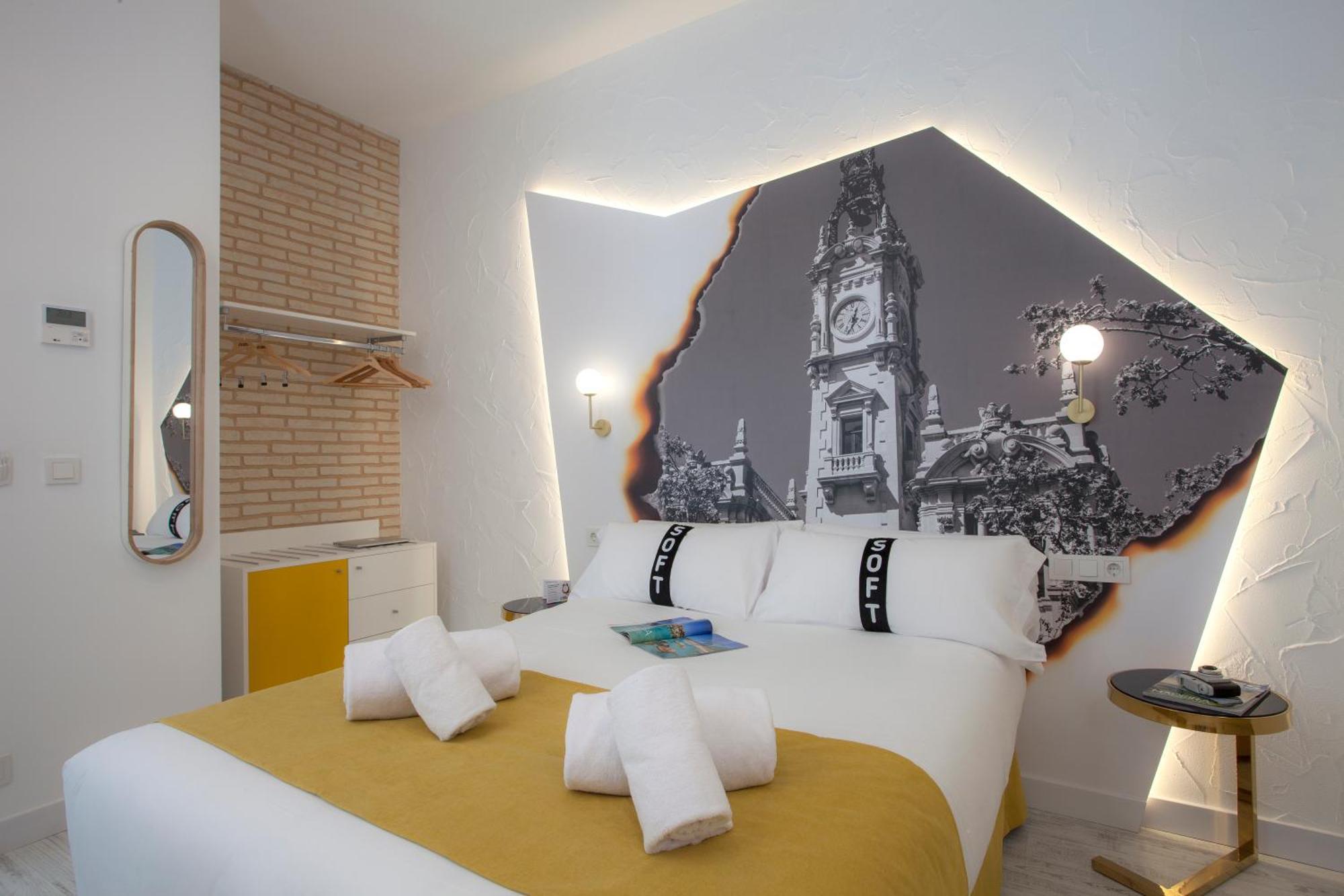 Casual Socarrat - Adults Only 3*
