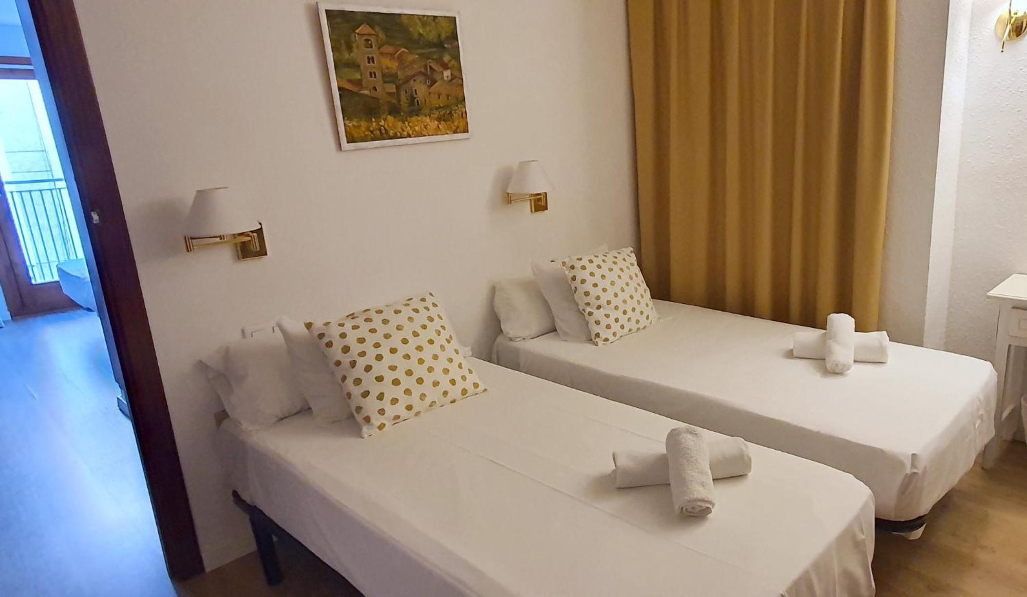 Mireia Hotel *