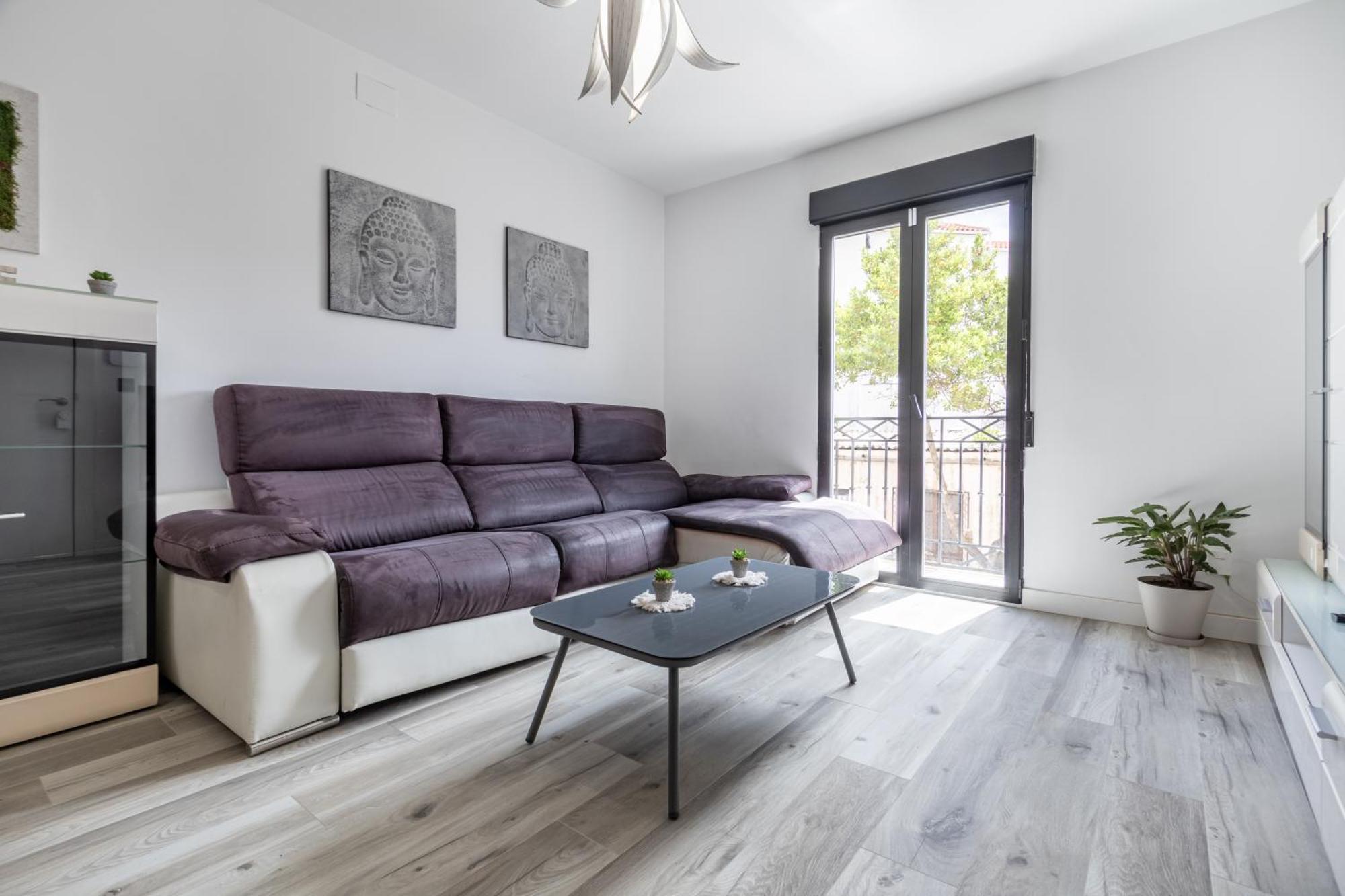Apartment Dreaming *