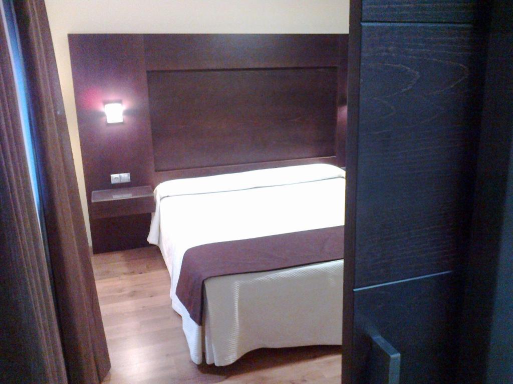Anabel Hotel 2*