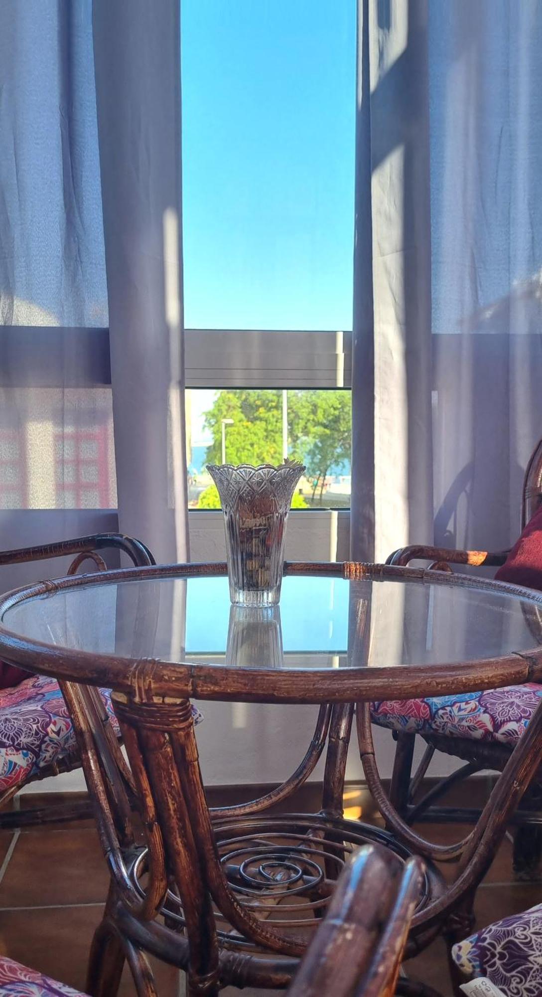 Con Encanto A 2 Minuto De La Playa. Apartamento Rota