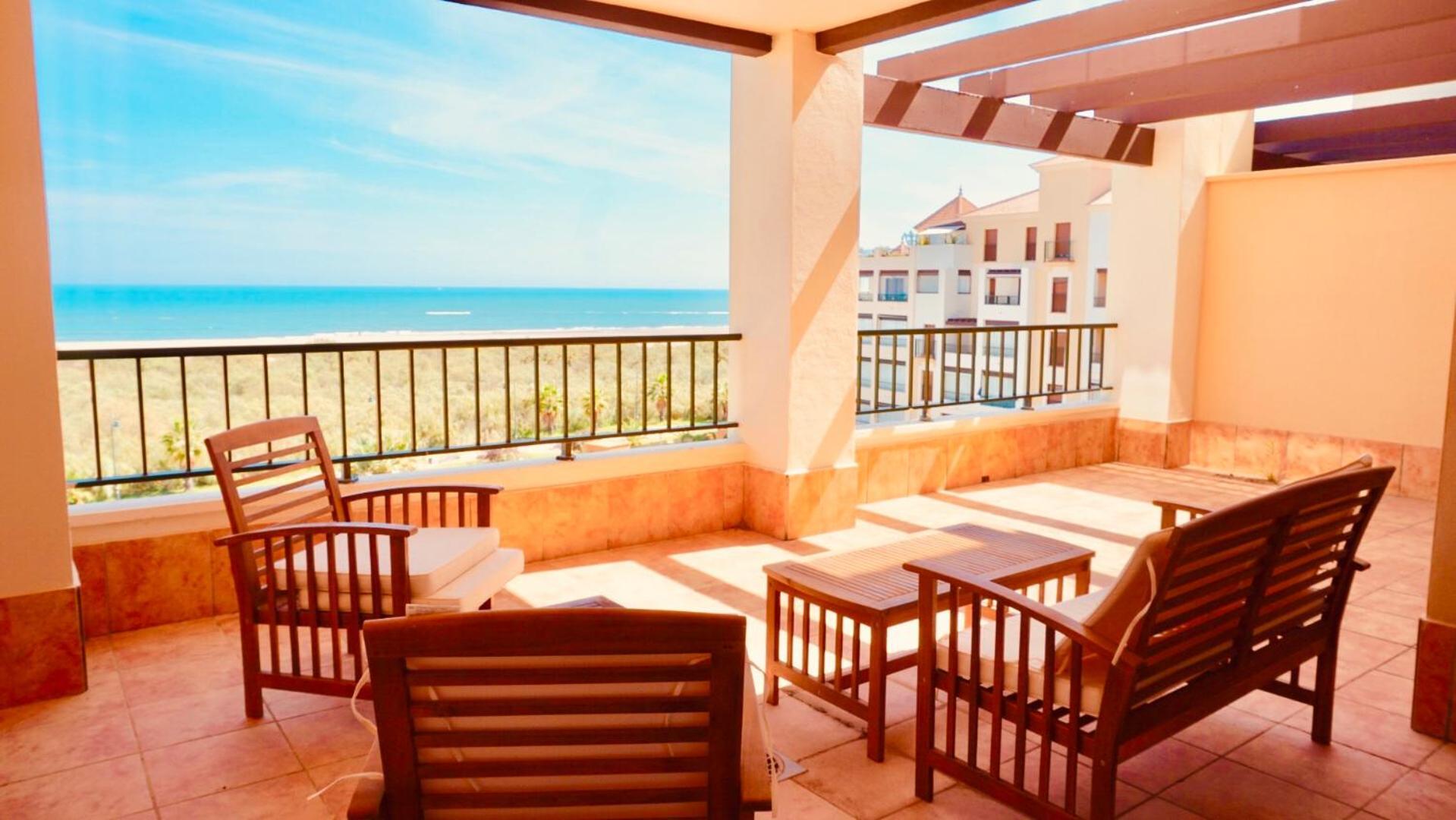 Pelícanos, Playa Apartamento