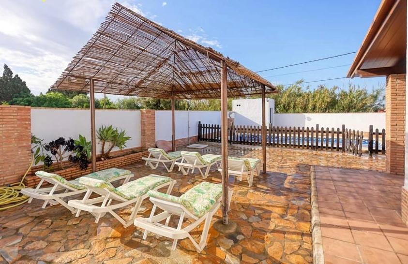 Chalet Conil Con Piscina Privada * Hozanejos
