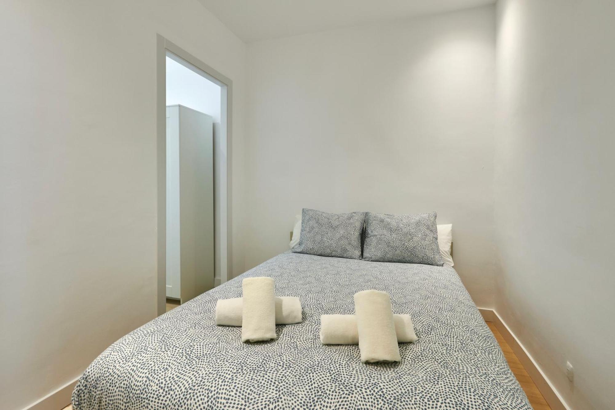 Apartment Vibrant And Modern *