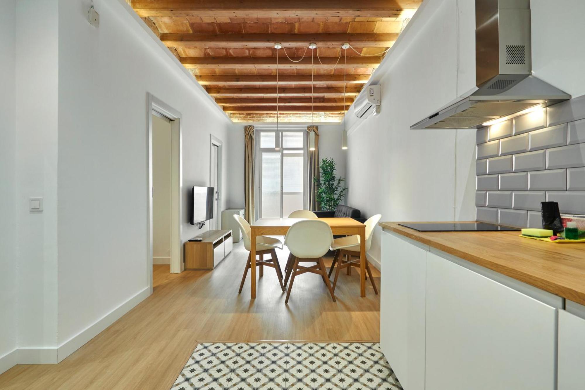 Vibrant And Modern Apartment Barcelona