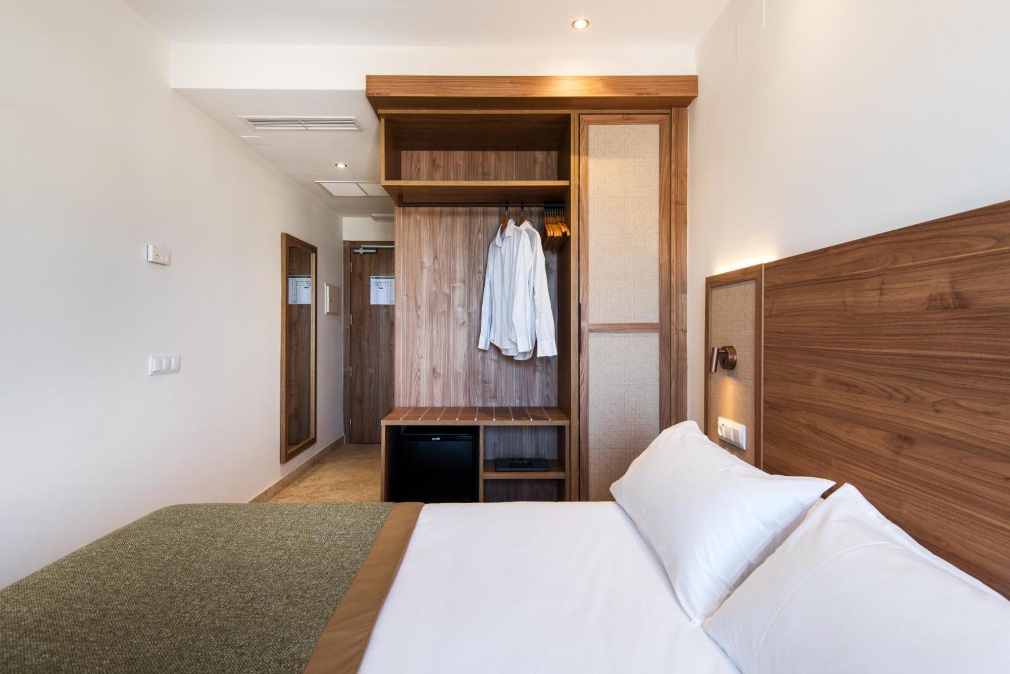 Hotel Tarik 3*