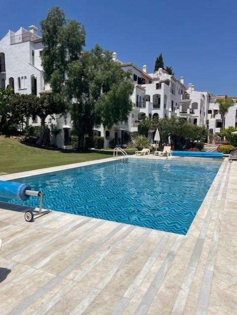 Apartamento Puente Romano Senorio De