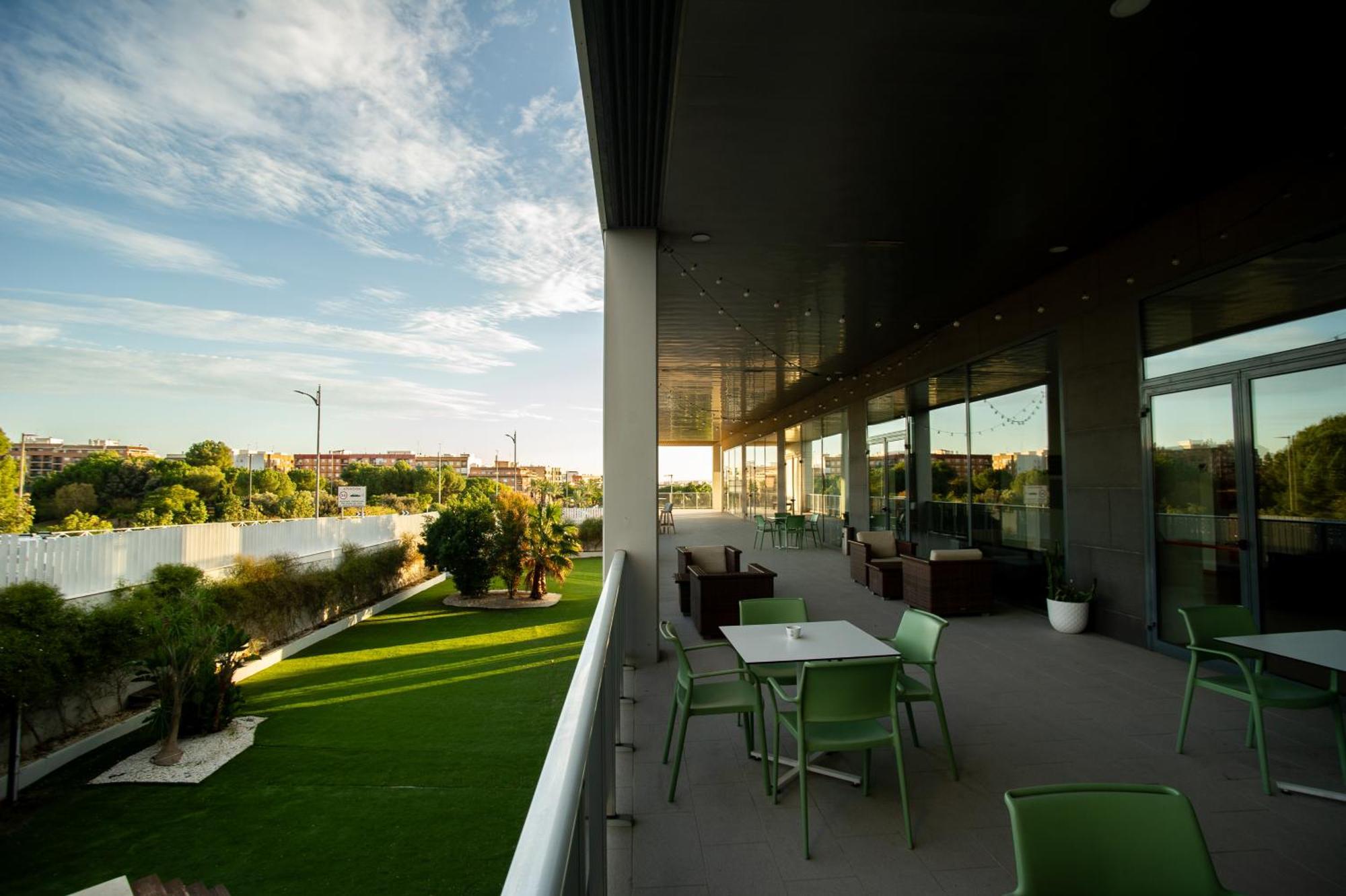 Azz Valencia Congress & Hotel 4*