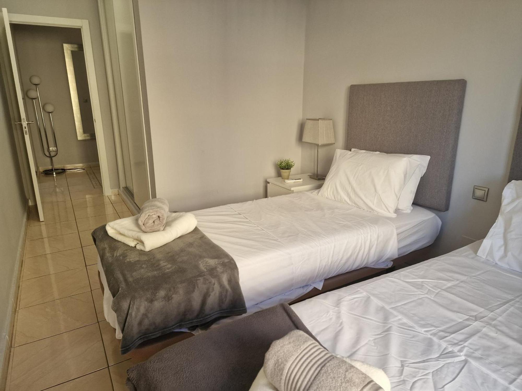 2 Bedroom La Cala Mijas, Butibamba Apartment *