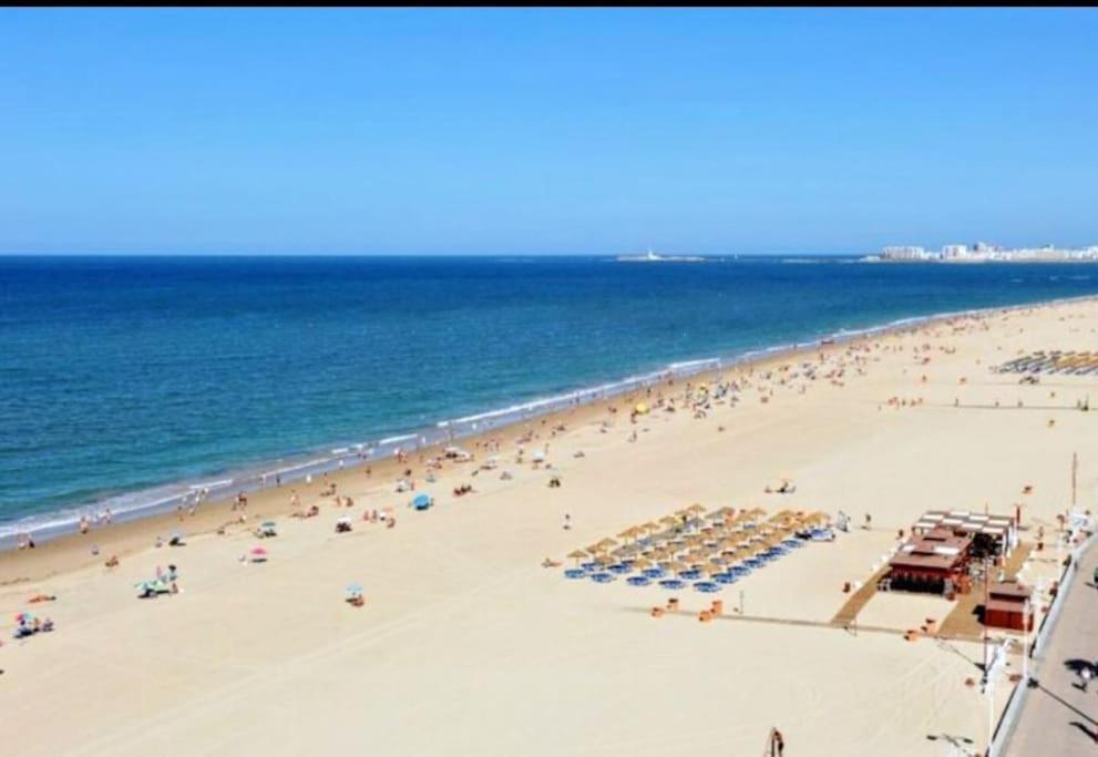 Nuevo Playa Tanguillos Del Mar Cádiz