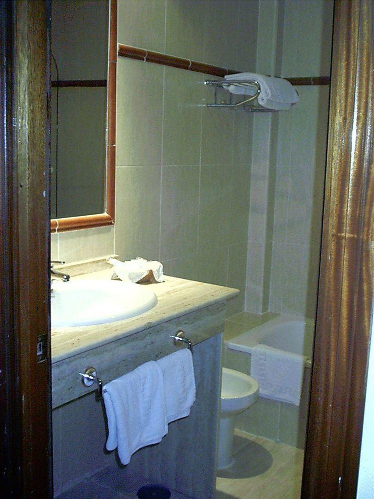 Hotel Guadaira